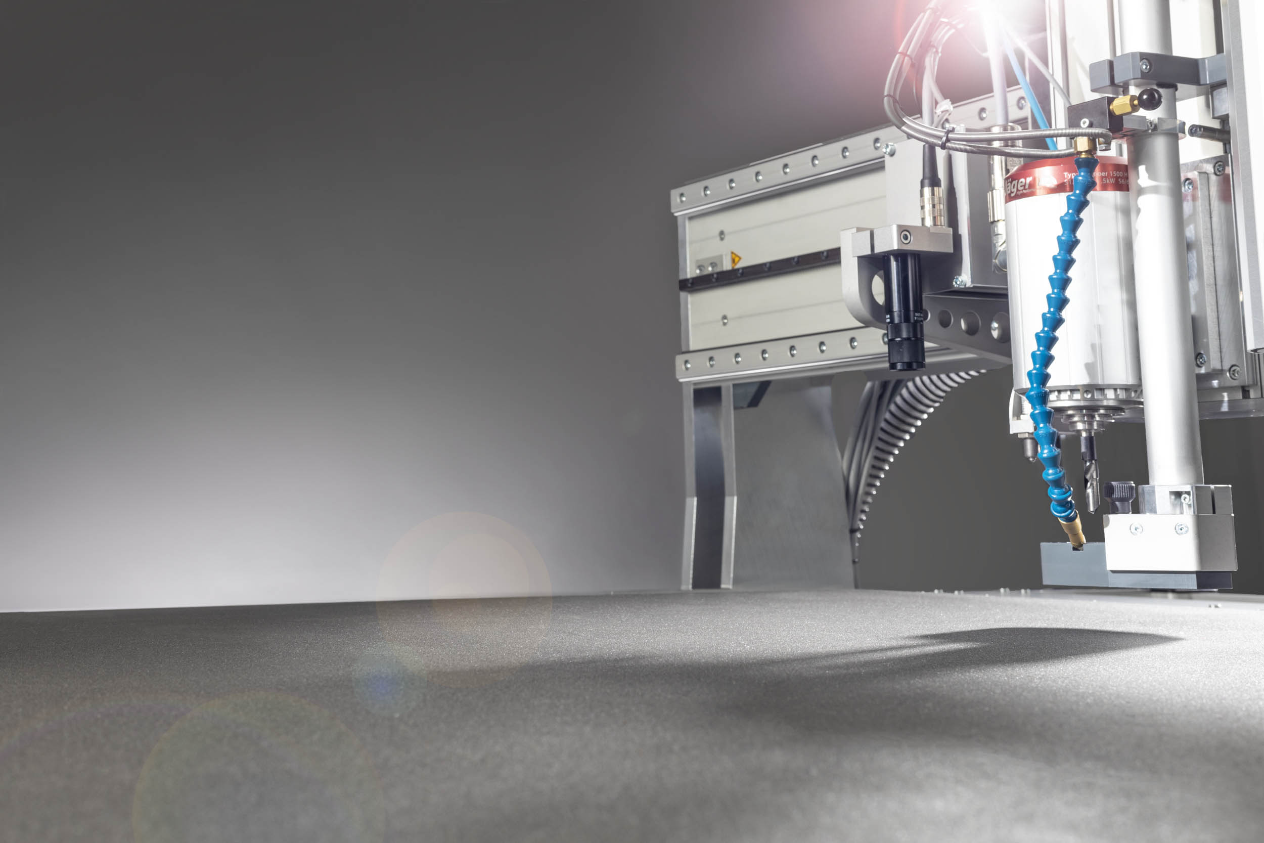 Close Up eines Fräskopfes einer Fräsmaschine für die 3D Bearbeitung in der Werbetechnik